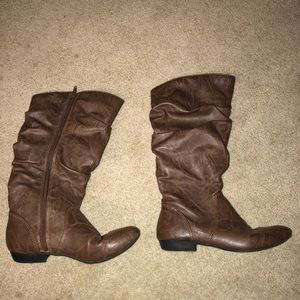 Size 8 brown riding boots